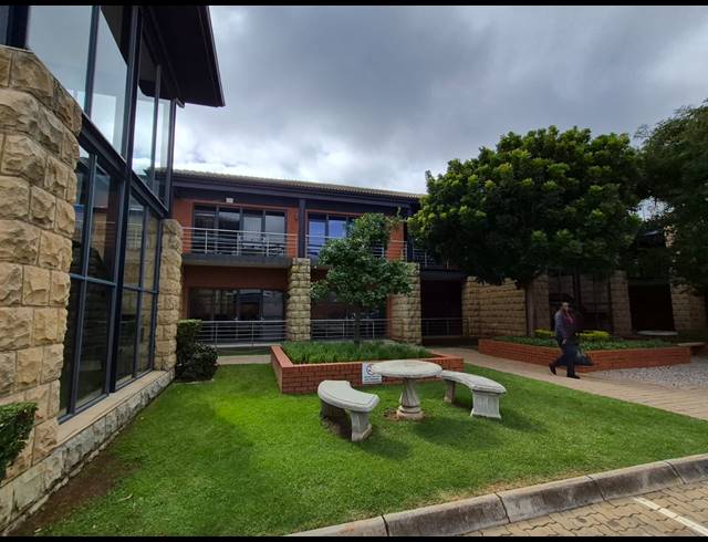 177M² OFFICE FOR SALE IN LITTLE FALLS